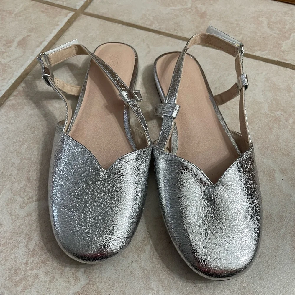 Zara Girls size 36 Silver Sling back shoes